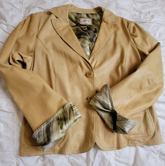 Armani Collezioni XL Leather - Picture 7 of 15